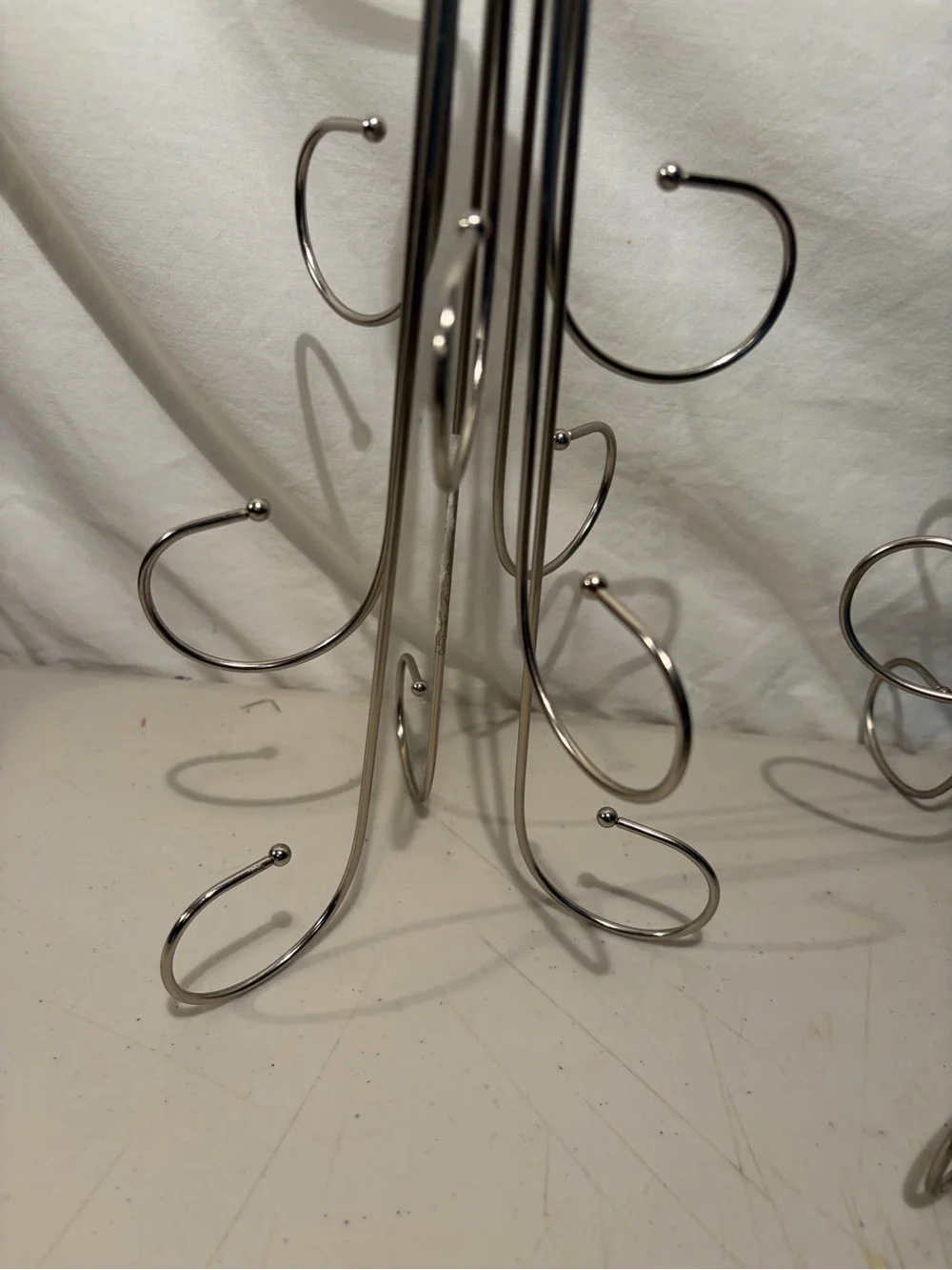 Metal Multi-Hook Hanging belt/Jewelry /clothes Organizer - Silver